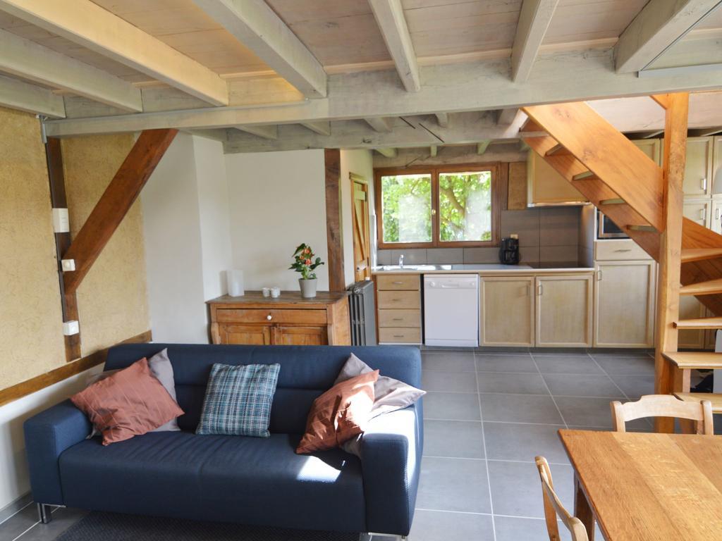 With A Broad View Over The Hilly Landscape Flobecq Exterior foto
