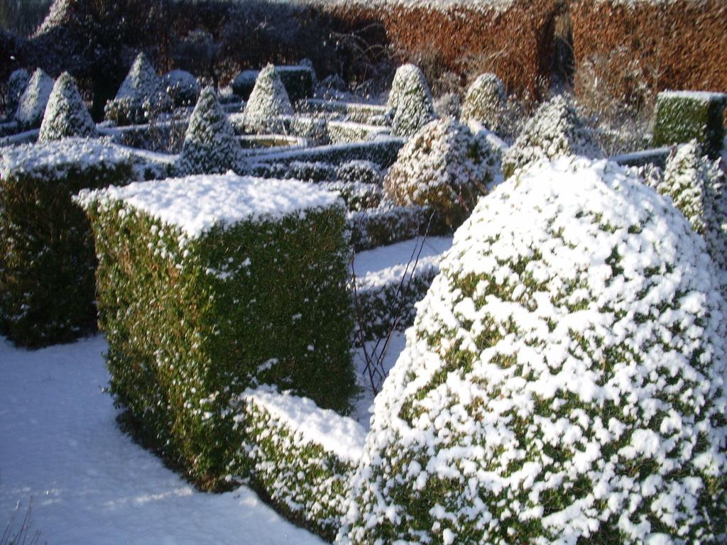 With A Broad View Over The Hilly Landscape Flobecq Exterior foto